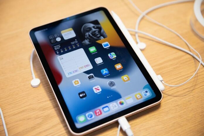 Buy Mobile Stores Set To Sell iPads